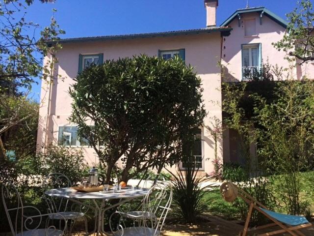 Gite Sous Le Cerisier Appartement Palalda Buitenkant foto